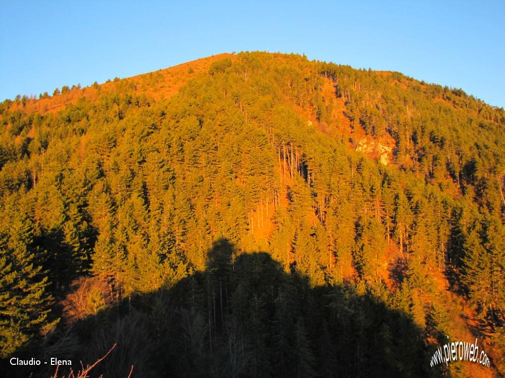 14 L'alba sul Monte Colombina.JPG